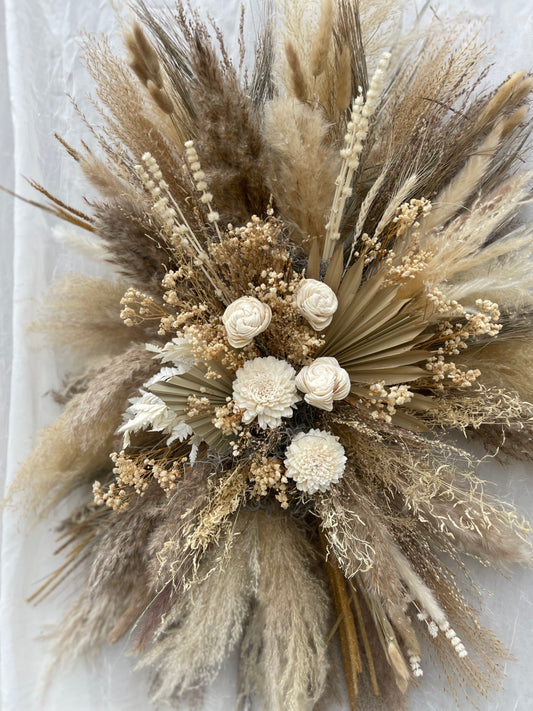 Pampas grass wall decor